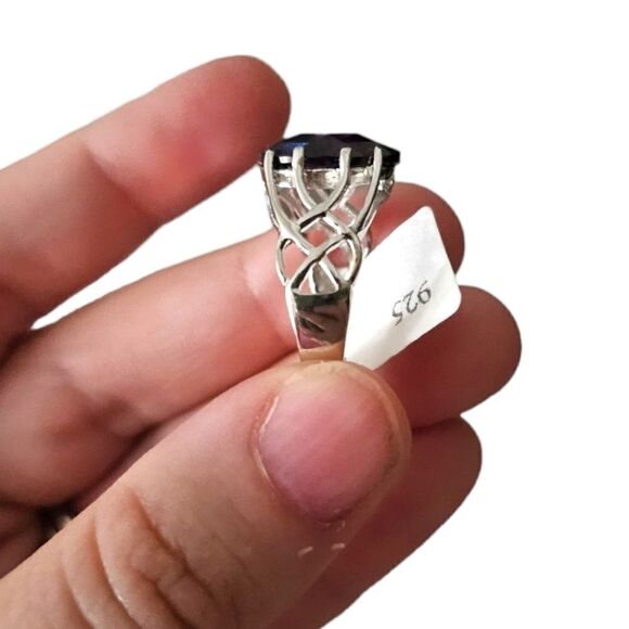 925 Sterling Silver Glass Amethyst Victorian Gemstone Ring (Size 8) - Picture 4 of 16